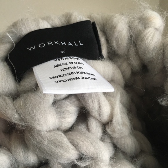 Workhall Grey Hand-knit Tube Scarf - Picture 5 of 6